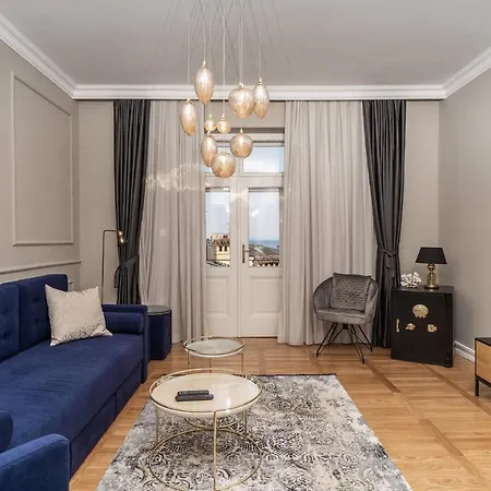 Апартаменти Luxury Peitho Опатія