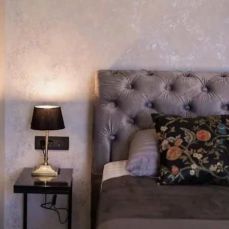 Апартаменти Luxury Peitho *