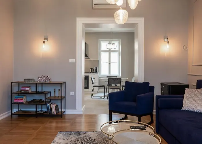 Luxury Peitho * אופטיה