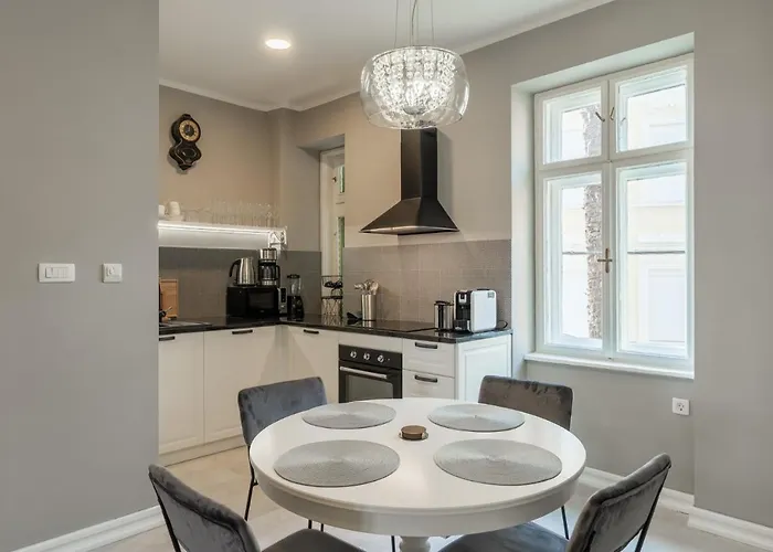 Luxury Peitho Appartement *