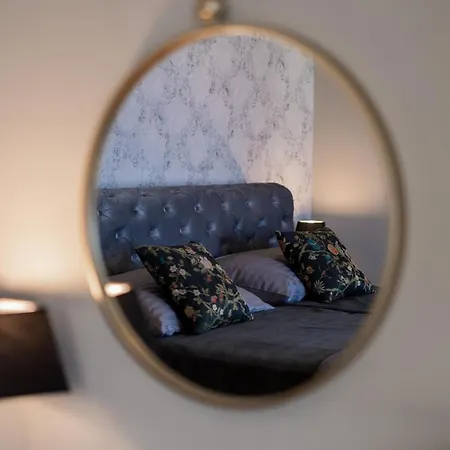 Luxury Peitho Daire *