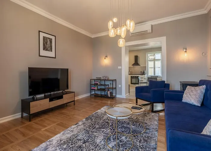 Luxury Peitho Apartman Abbázia